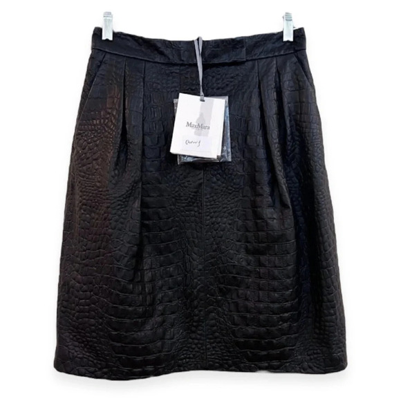 MaxMara 100% Leather Black Animal Embossed Designer Mini Skirt 8 NWT - Picture 1 of 9